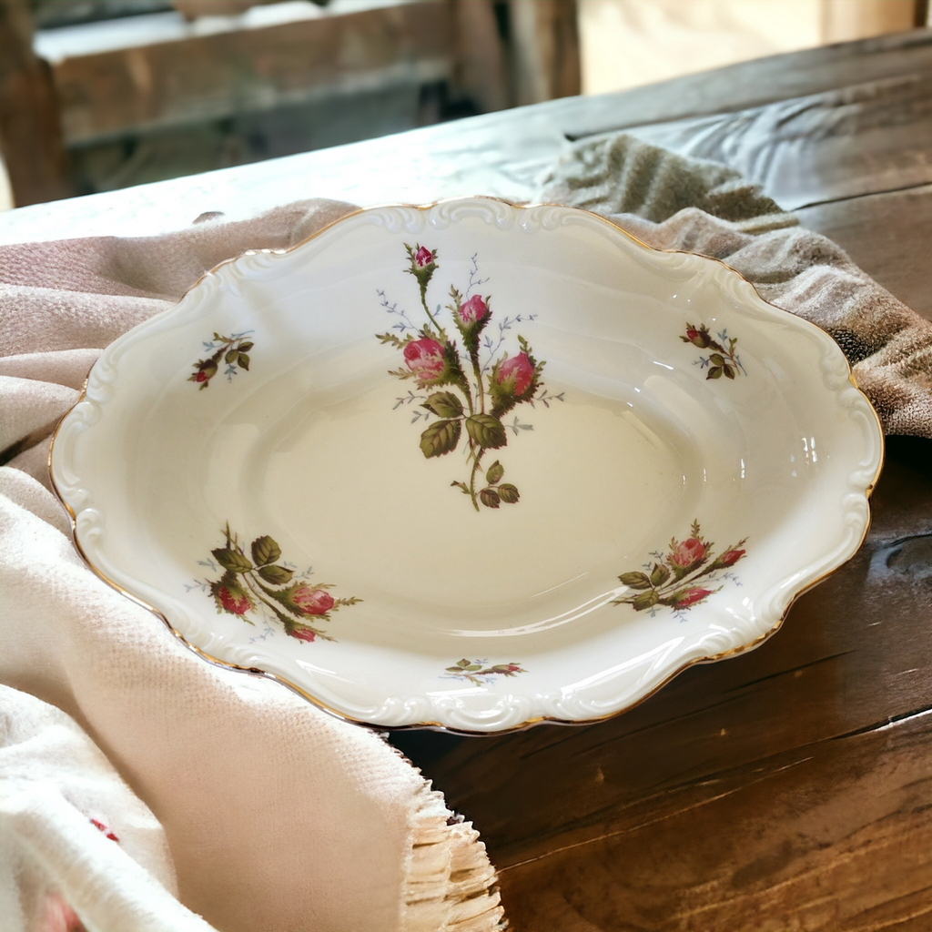 11" Rosenthal - Continental Pompadour Ivory Moss Rose Oval Vegetable Bowl