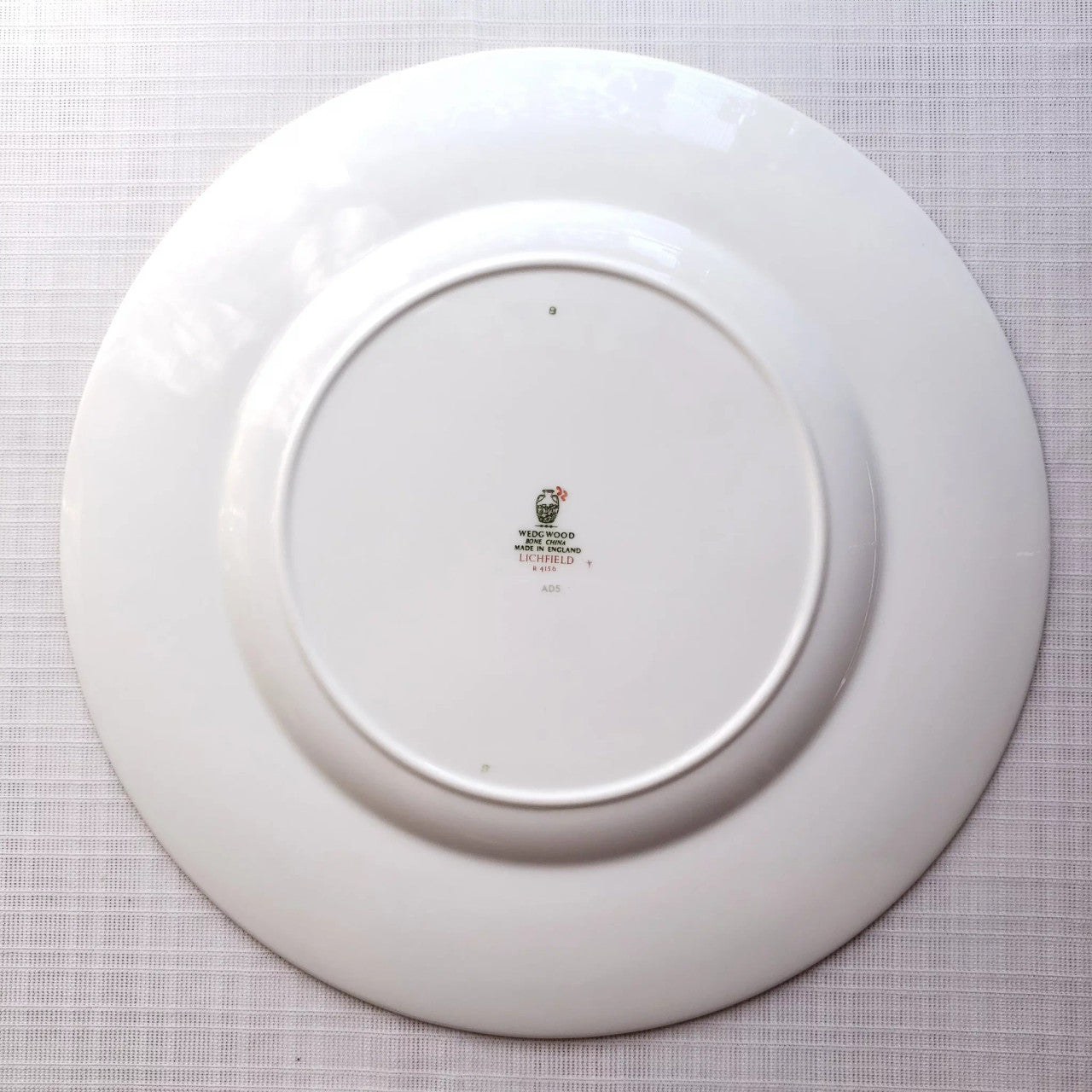 10" WEDGWOOD Lichfield Dinner Plate