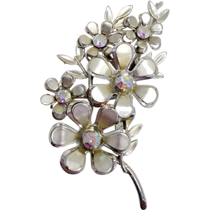 Large Coro Flowers Pin Brooch in Gold