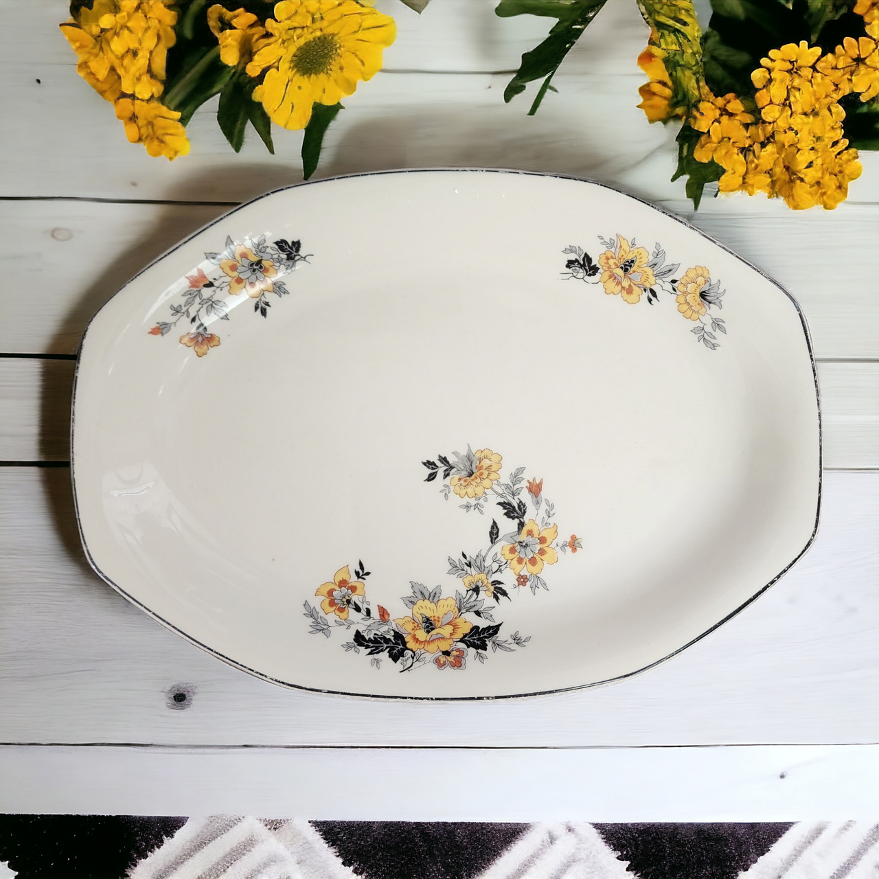 11"Homer Laughlin Yellowstone Yellow & Red Floral Black Trim Homer Laughlin Yellowstone Yellow & Red Floral Black Trim Oval Serving Platter