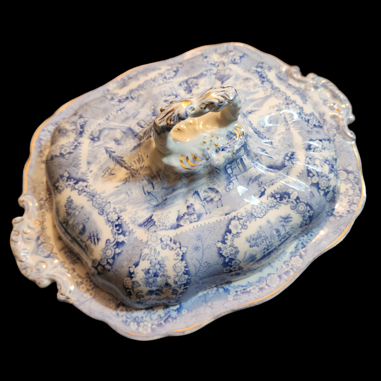 11" Ridgway Oriental Blue Scene Gold Trim Scallop Oval Covered Vegetable Bowl