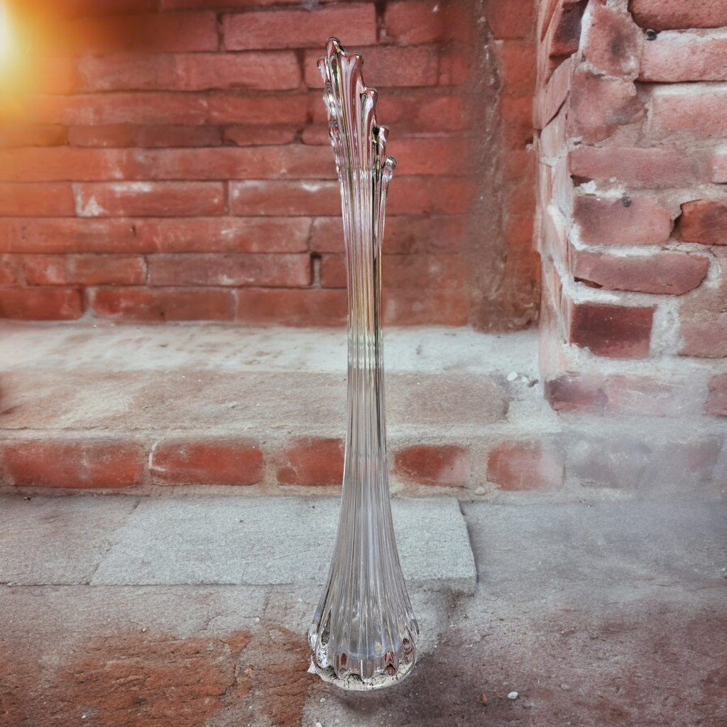 18" Smith Stretch Clear Ribbed Glass Swung Bud Vase