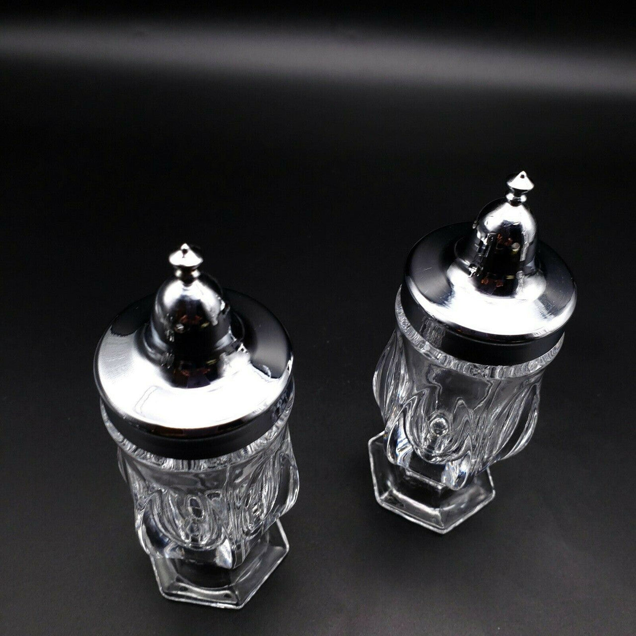 FOSTORIA Revere Giftware Clear Glass Footed Shaker Set & Metal Lids