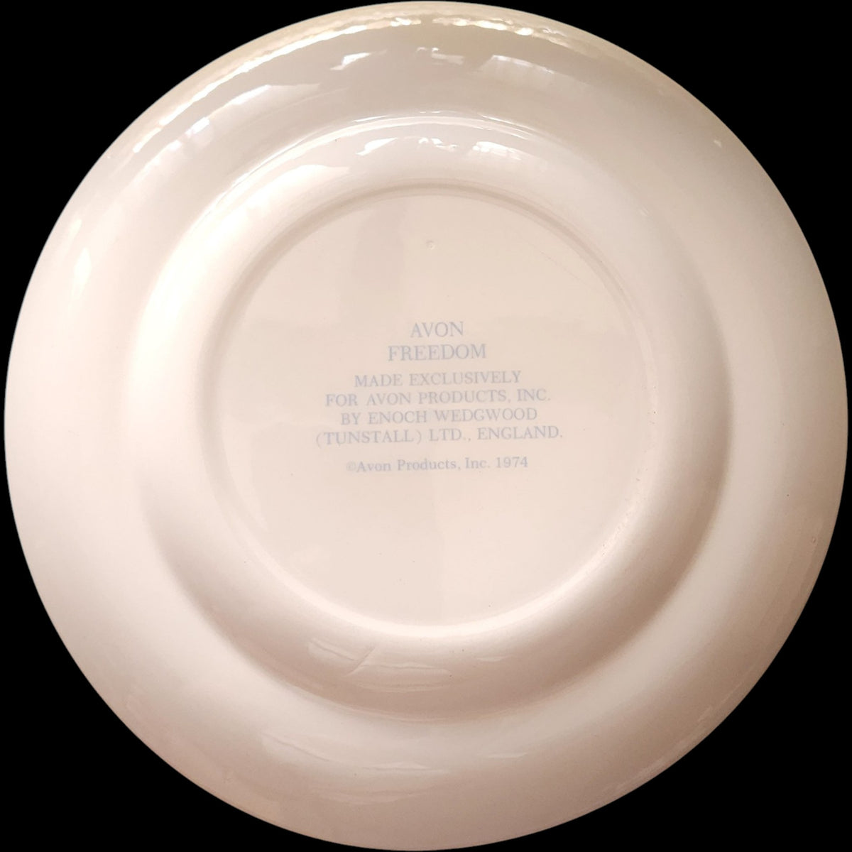 1974 Avon Freedom Plate Enoch Wedgwood England American Bicentennial Collector Plate