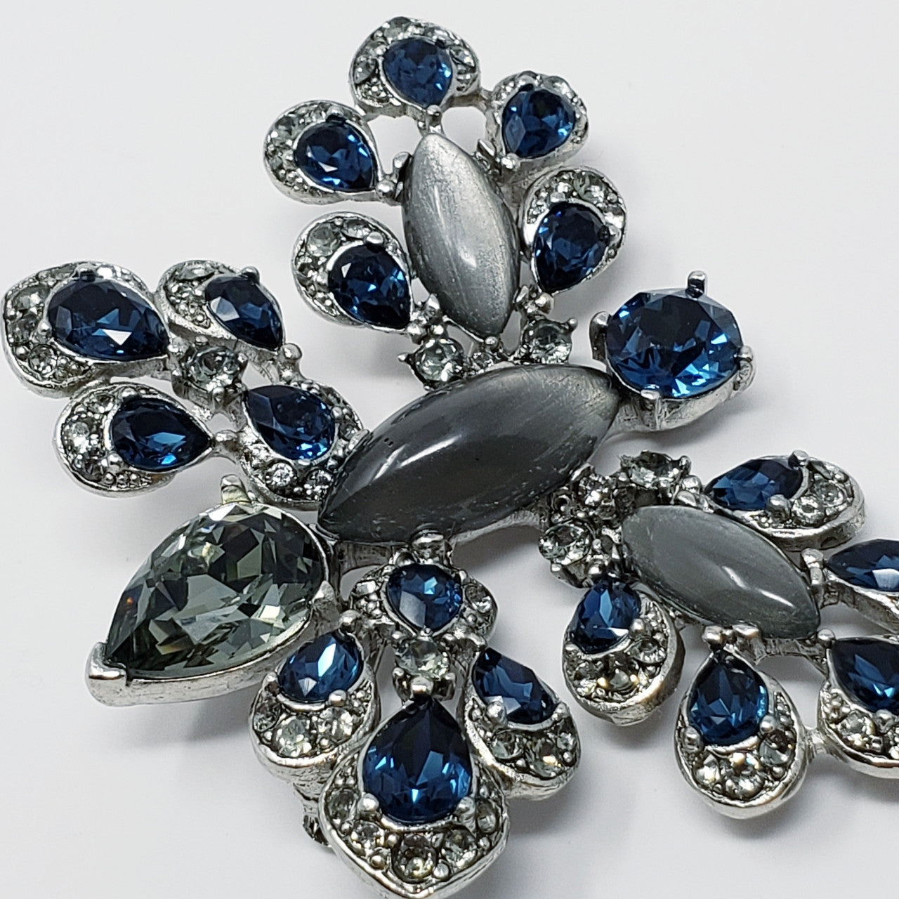 Oscar de la Renta Parlor Swarovski Crystal Butterfly Brooch