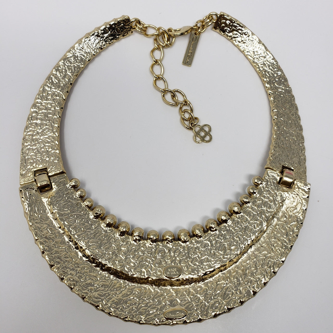 Oscar de la Renta Bold Pearly Collar Necklace