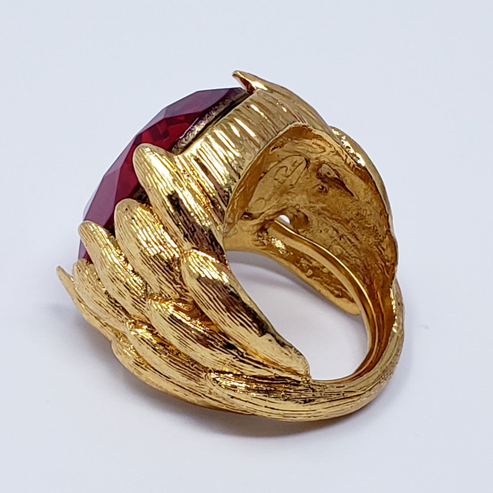 Oscar de la Renta Ruby Red Monarch Statement Ring in Gold