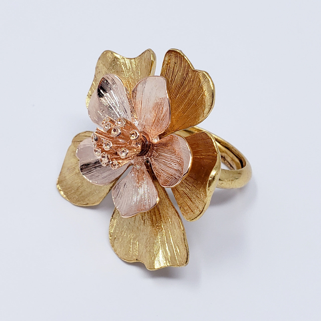 Oscar de la Renta Bold Gold Flower Statement Ring