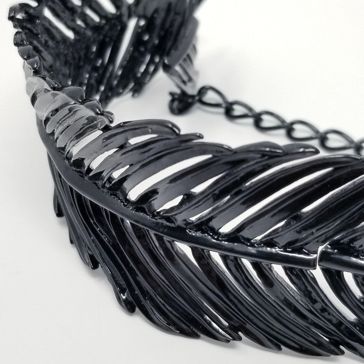 Oscar de la Renta Black Palm Leaf Collar Necklace