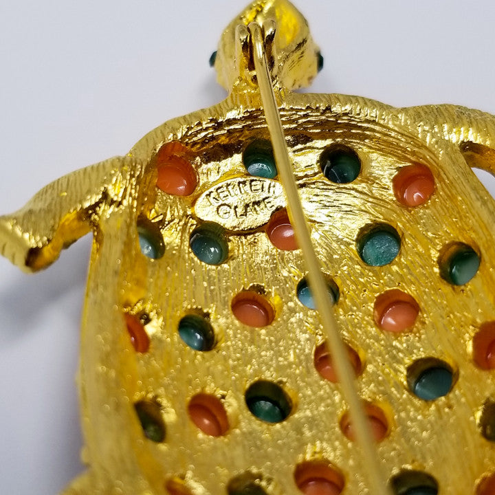 Kenneth Jay Lane KJL Cabochon & Crystal Turtle Brooch Pin in Gold