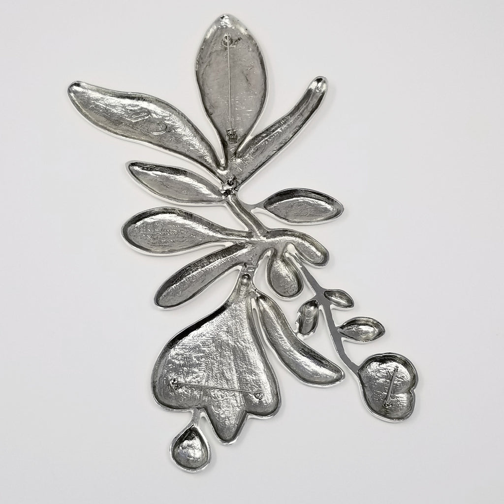 Oscar de la Renta Extra Large White Enamel Abstract Flower Statement Brooch