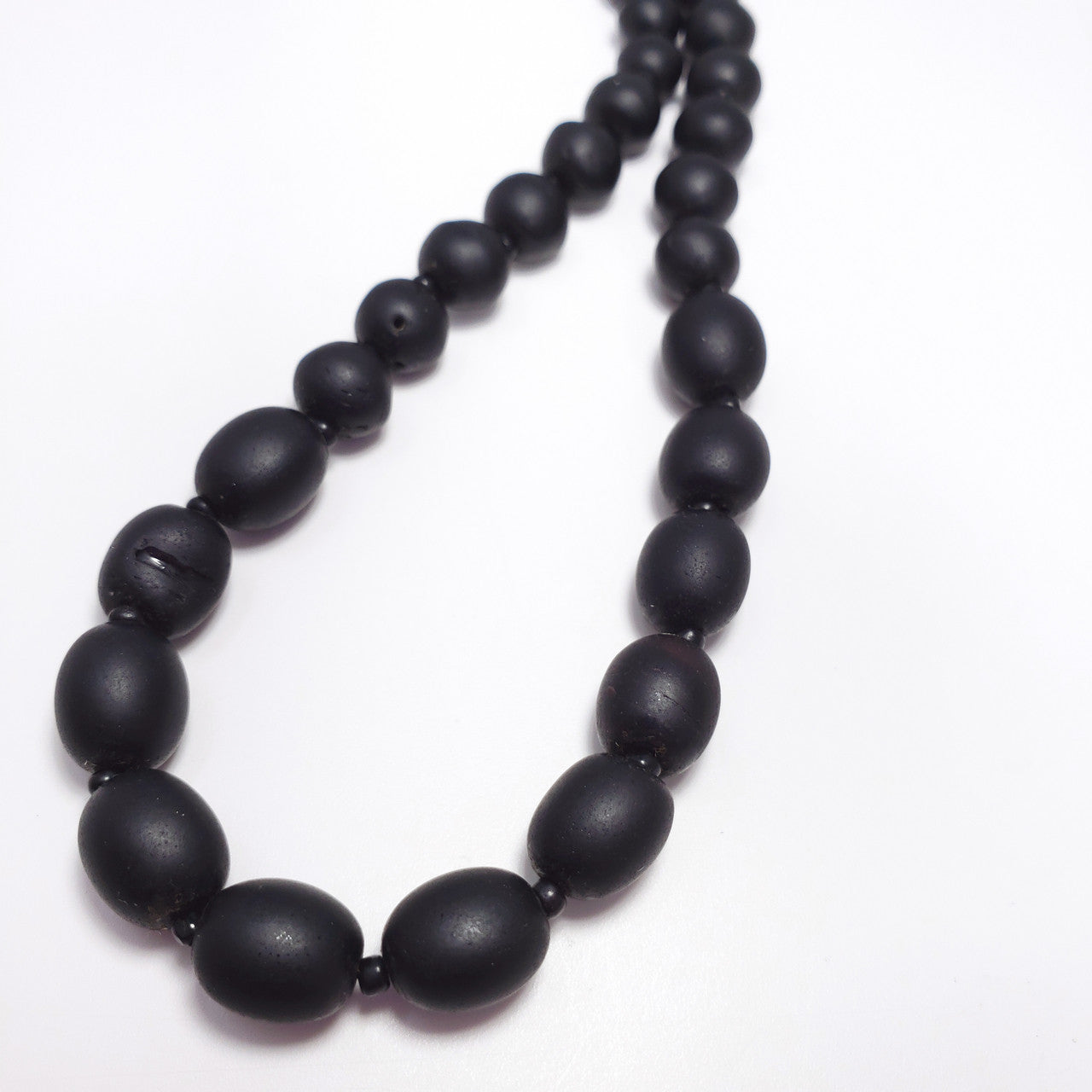 Antique Victorian Graduated Jet Bead Mourning Necklace