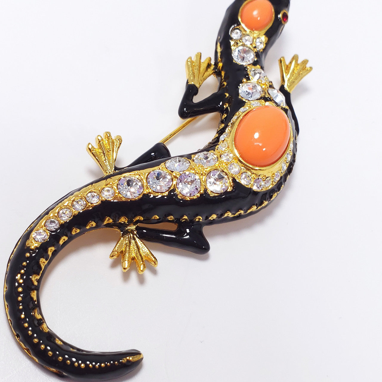 KJL Kenneth Jay Lane Cabochon Crystal and Black Enamel Salamander in Gold