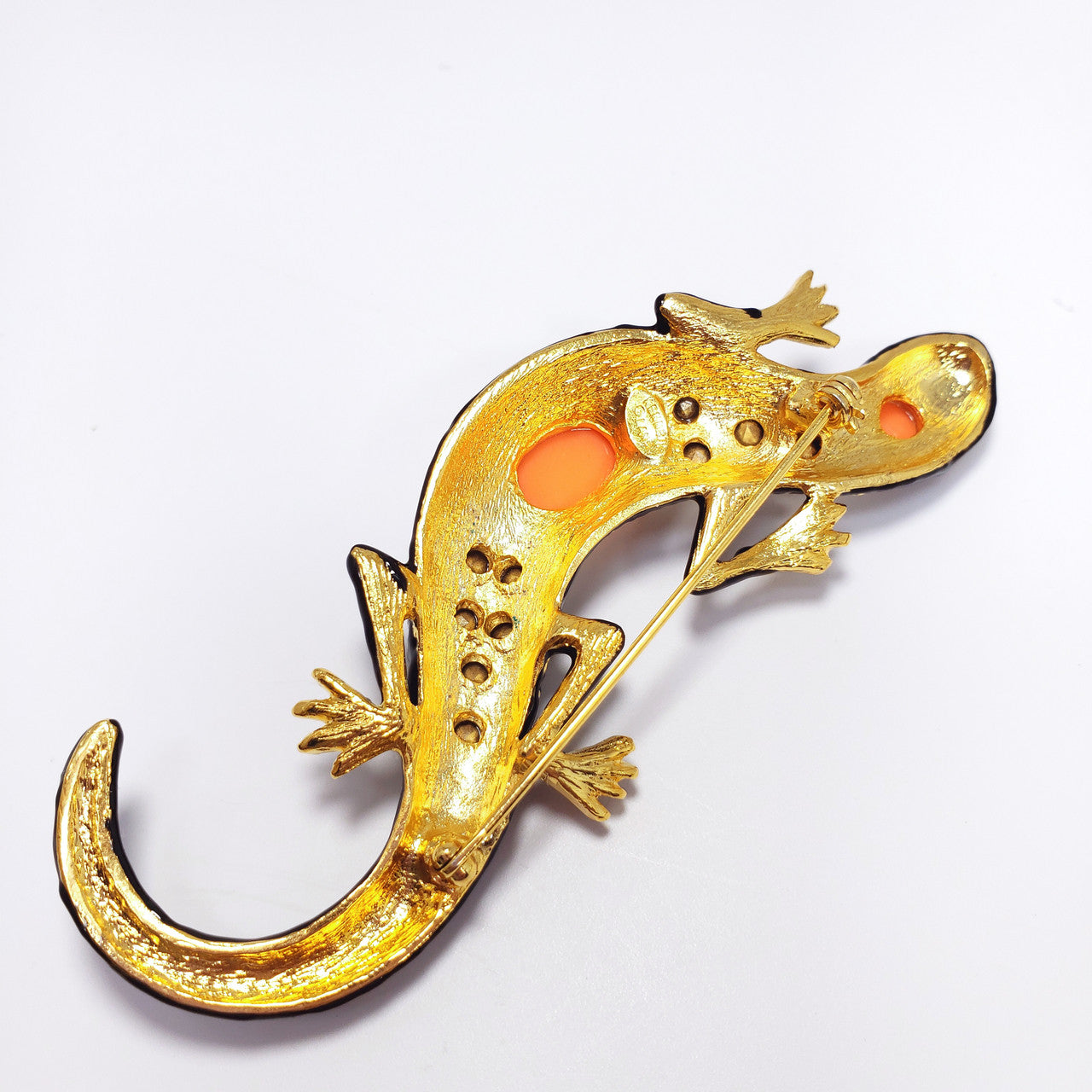 KJL Kenneth Jay Lane Cabochon Crystal and Black Enamel Salamander in Gold
