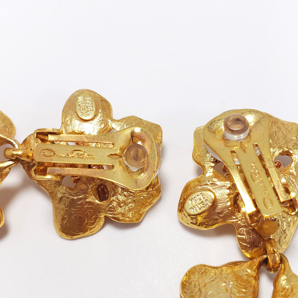 Oscar de la Renta Yellow Gold Bold Dangling Flower Drop Clip On Earrings