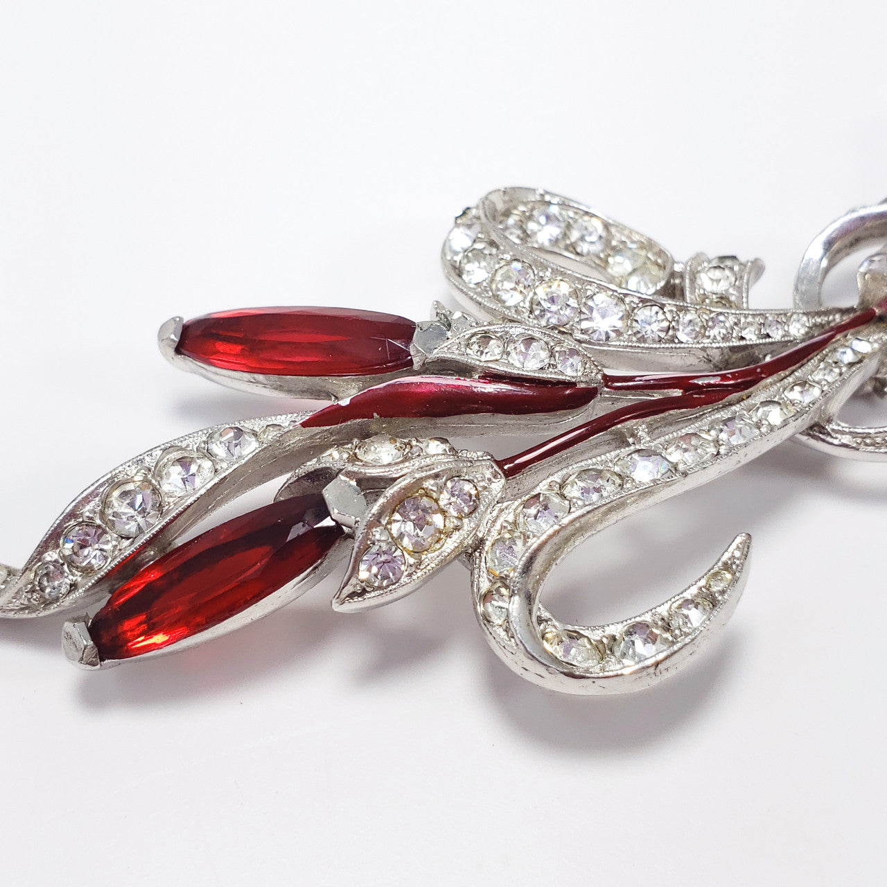 Vintage Alfred Philippe Trifari Red & Clear Crystal Flower Brooch Rhodium Plated