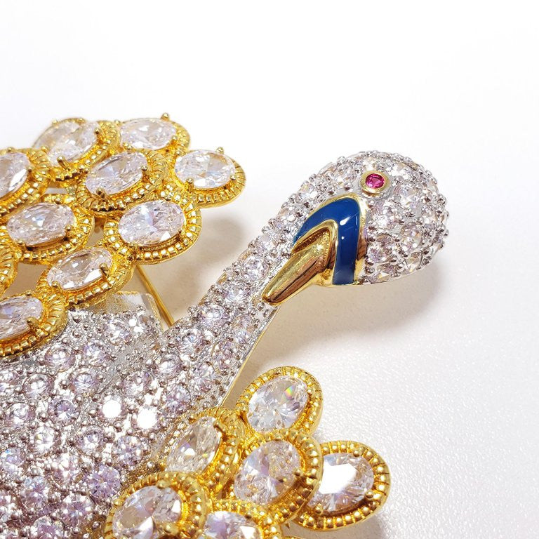 KJL Kenneth Jay Lane Swan Pave Cubic Zirconia & Enamel Pin Brooch in Gold