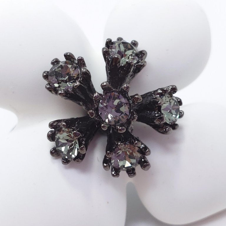 Oscar de la Renta Painted Grapefruit Flower Ring, Gray, White