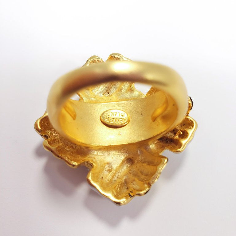 KJL Kenneth Jay Lane White Enamel and Faux Pearl Goldtone Cocktail Ring