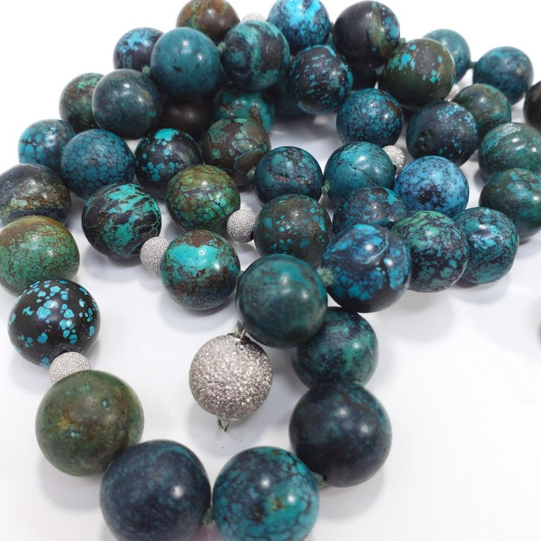 Hubei Turquoise Bead Necklace with 14 Karat White Gold Clasp and Accents