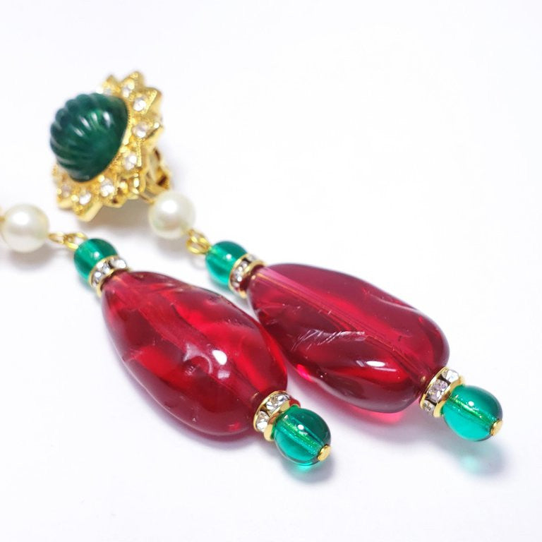 KJL Kenneth Jay Lane Emerald and Ruby Crystal Clip on Dangling Earrings Goldtone