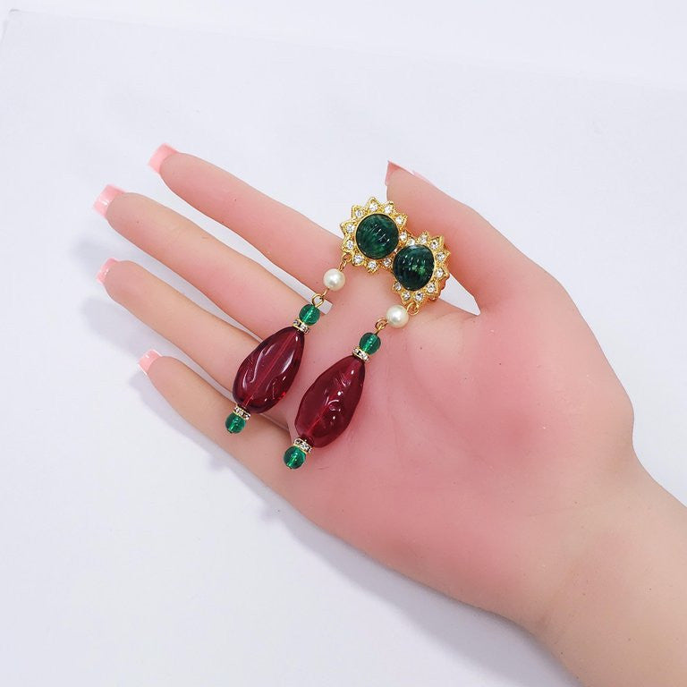 KJL Kenneth Jay Lane Emerald and Ruby Crystal Clip on Dangling Earrings Goldtone