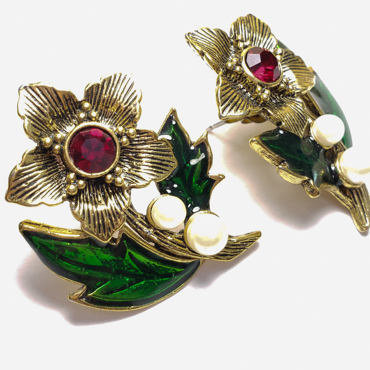 Vintage Avon Enamel Flower Stud Earrings