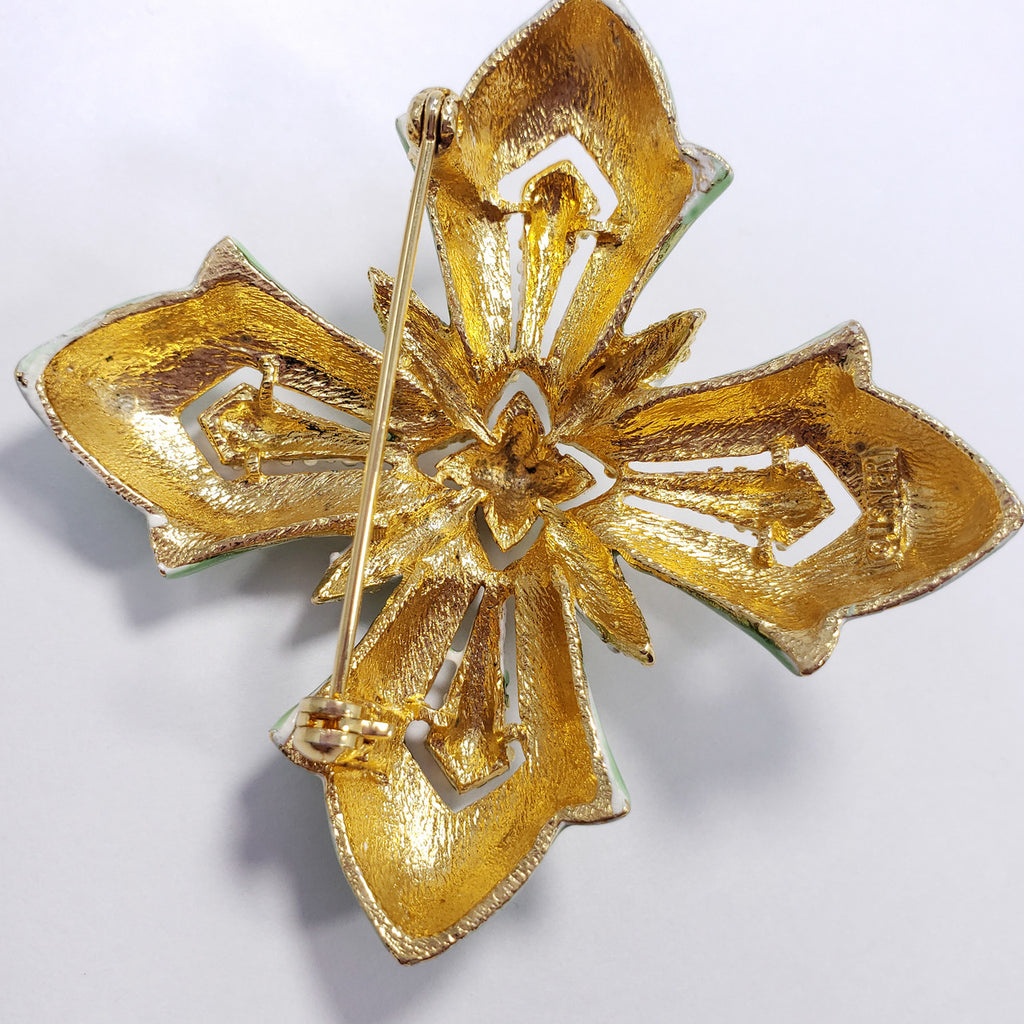 Vintage Lisner Green Enamel Maltese Cross Pin Brooch Signed