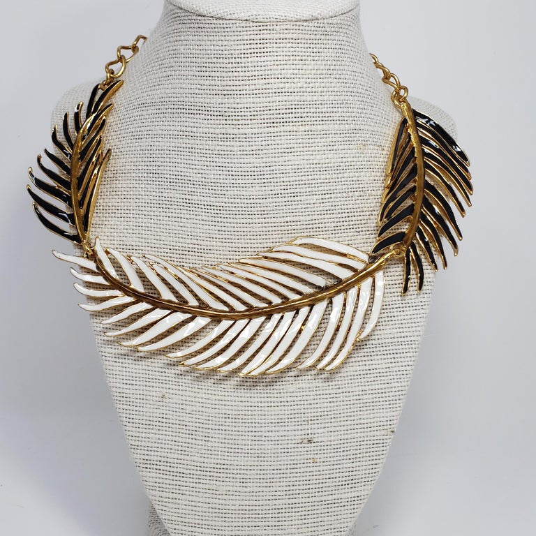 Oscar de le Renta Black and White Enamel Palm Leaf Collar Necklace in Gold