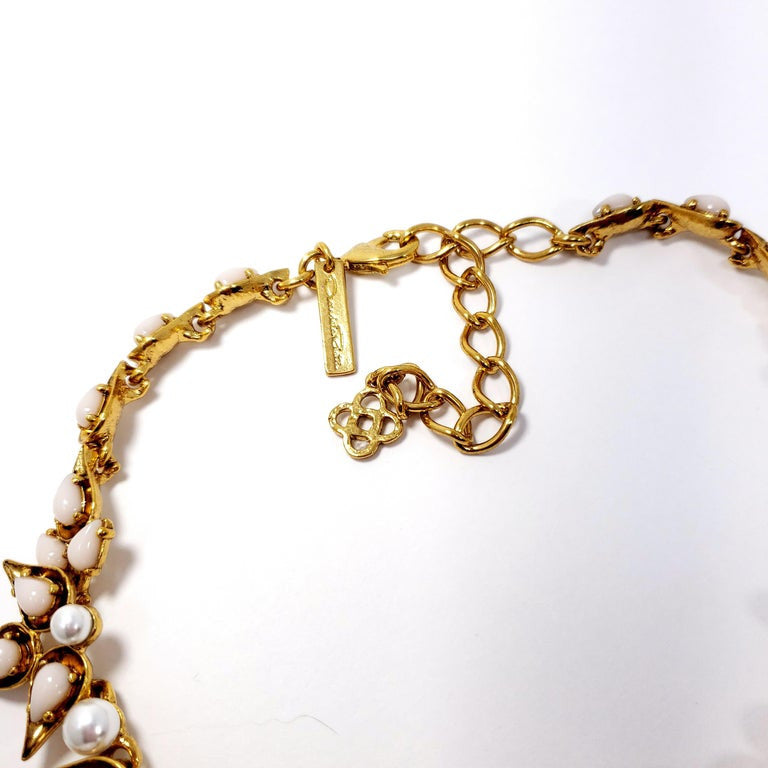 Oscar de la Renta Teardrop White Glass Cabochon and Faux Pearl Collar Necklace