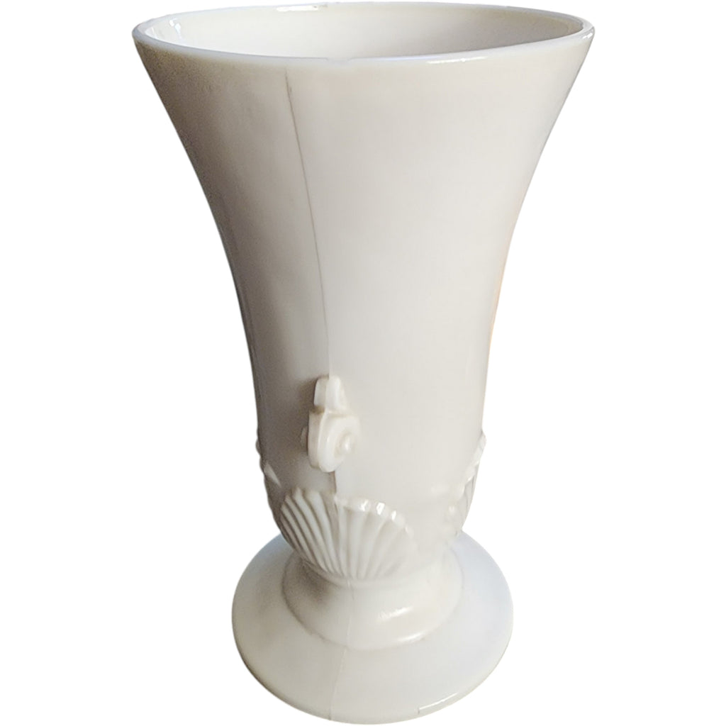 Vintage Anchor Hocking Vitrock Uranium Milk Glass Shell Vase
