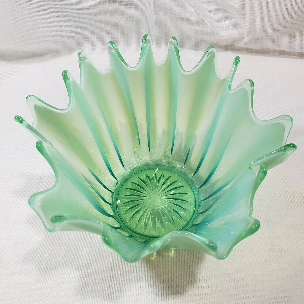 7" FOSTORIA Heirloom Green Opalescent Round Crimped Bowl Decorative Centerpiece