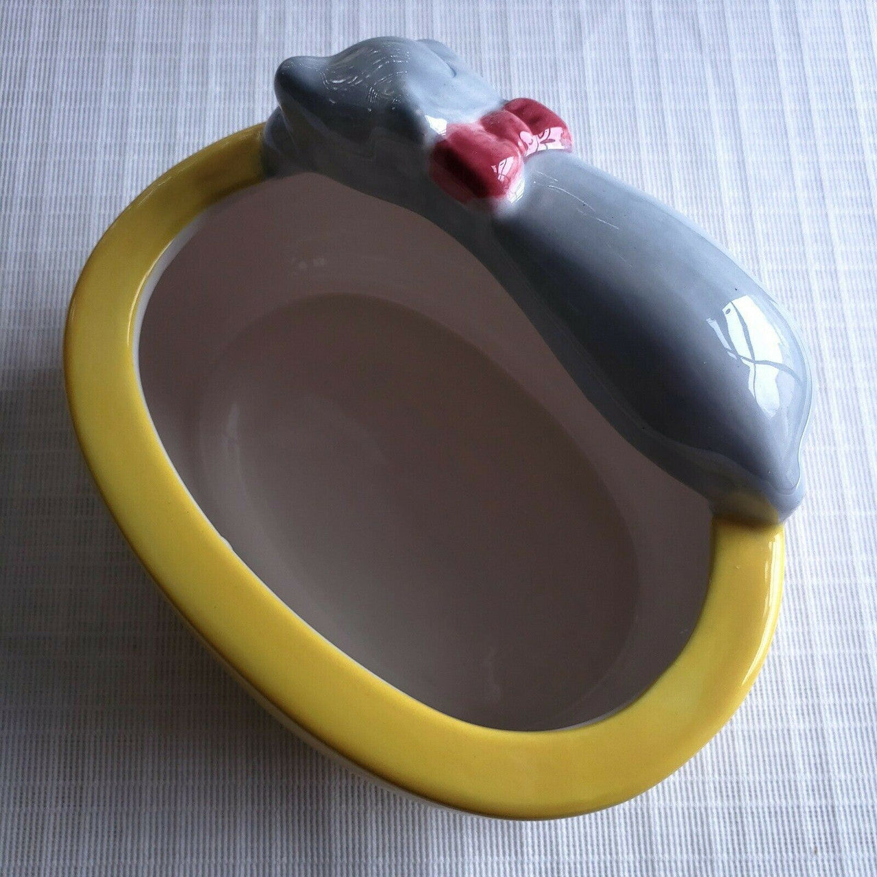 Vintage Sleeping Napping Kitty Cat Yellow Jardinière Planter