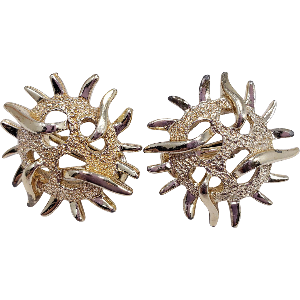 Vintage 1970s Sarah Coventry Sea Urchin Goldtone Clip On Earrings Signed