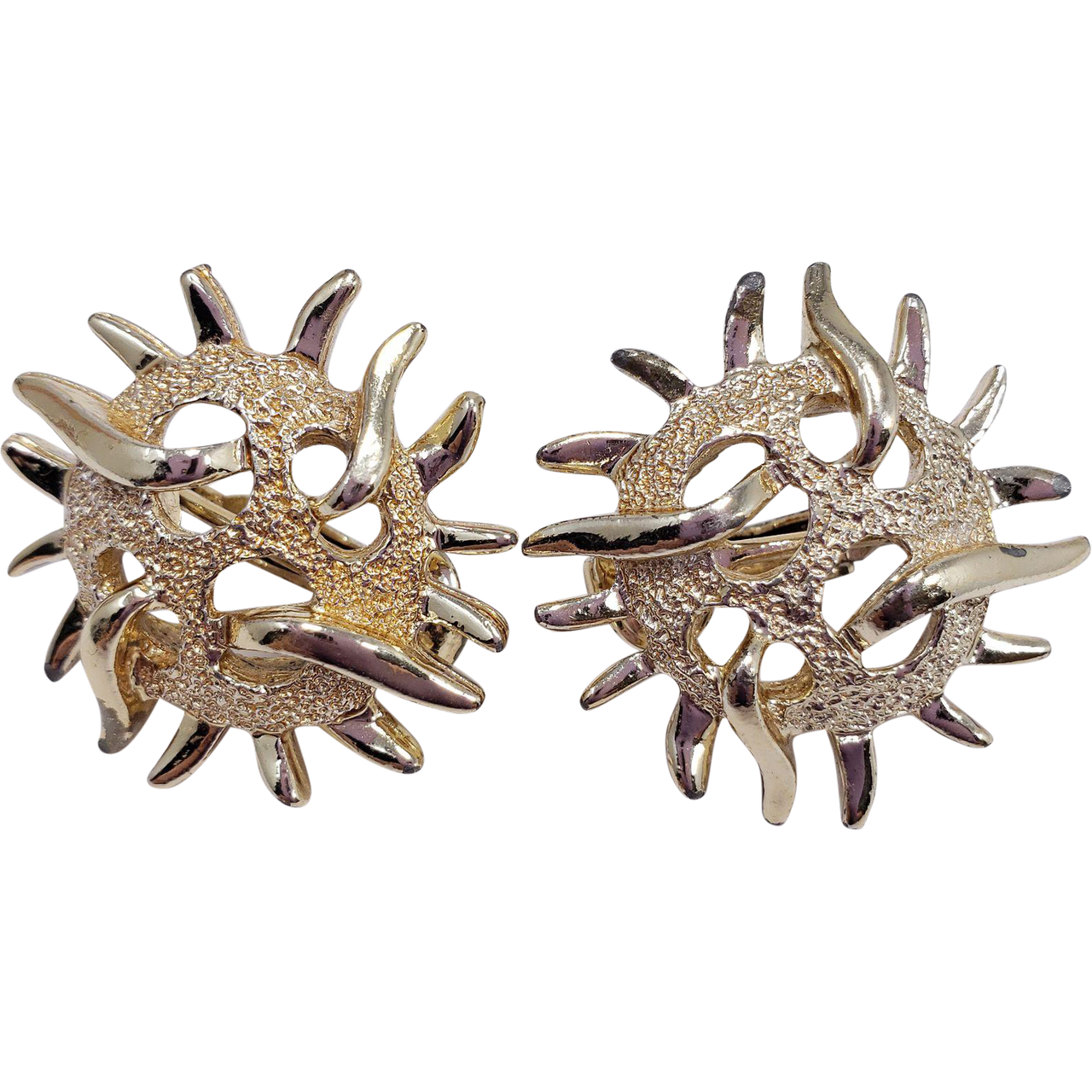 Vintage 1970s Sarah Coventry Sea Urchin Goldtone Clip On Earrings Signed