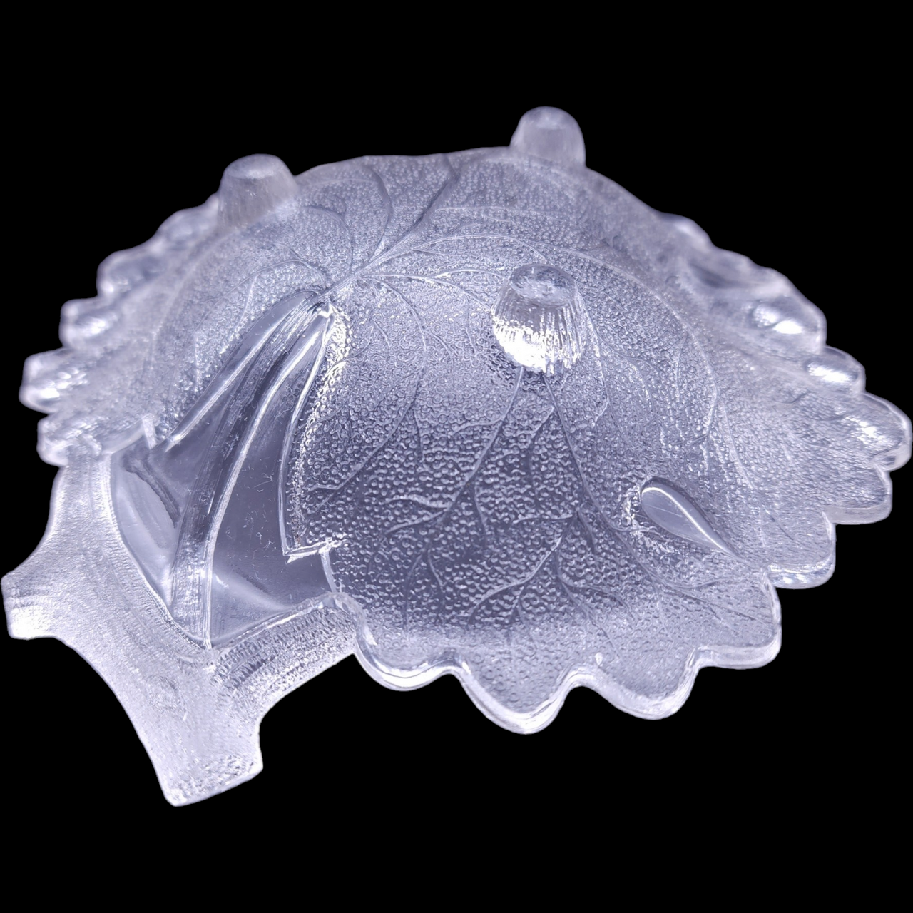 5" Gillinder Maple Leaf 3 Toed Sauce Dish
