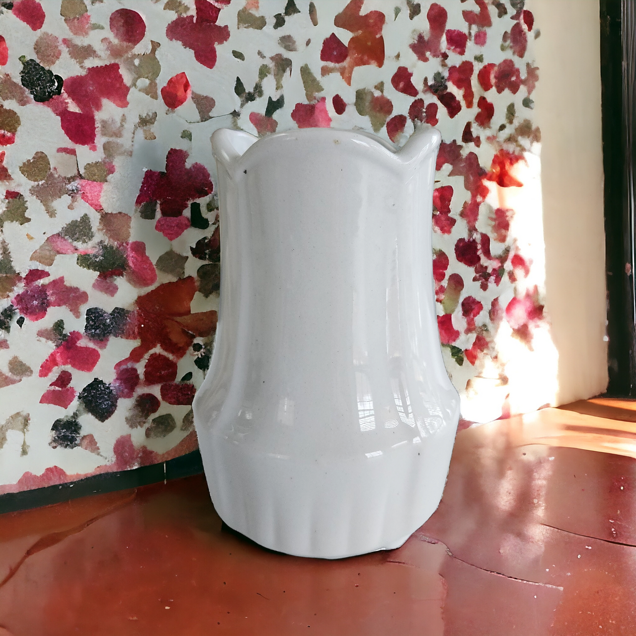 5" Johnson Bros Chelsea White Ironstone Brush / Toothbrush Vase England
