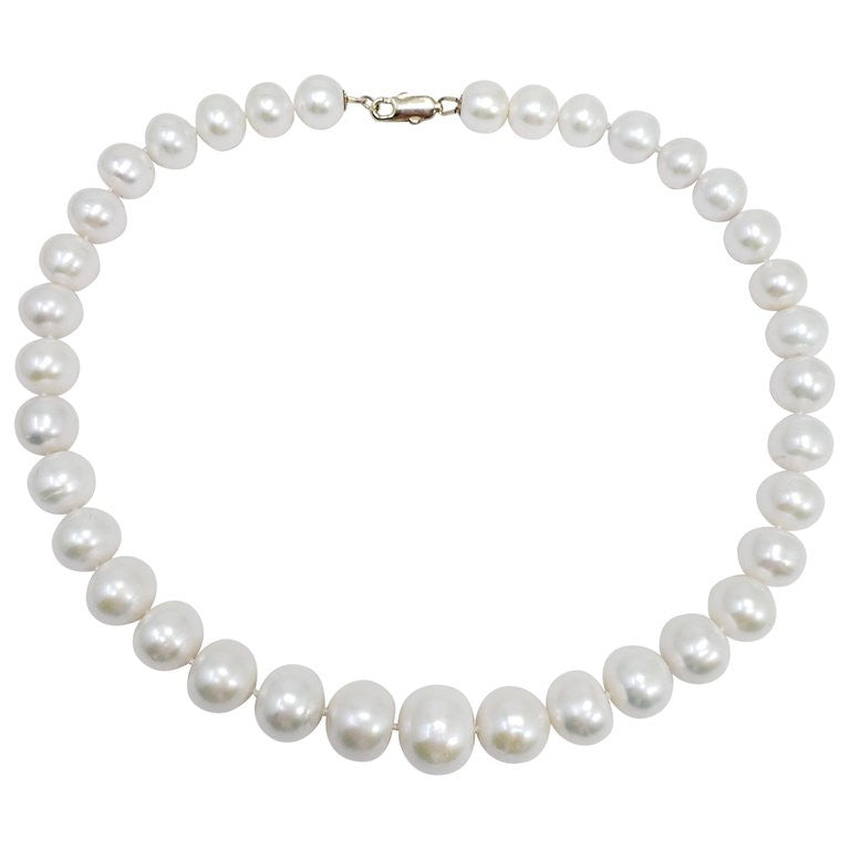 South Sea Pearl Graduated Knotted String Necklace 14 Karat Yellow Gold Clasp