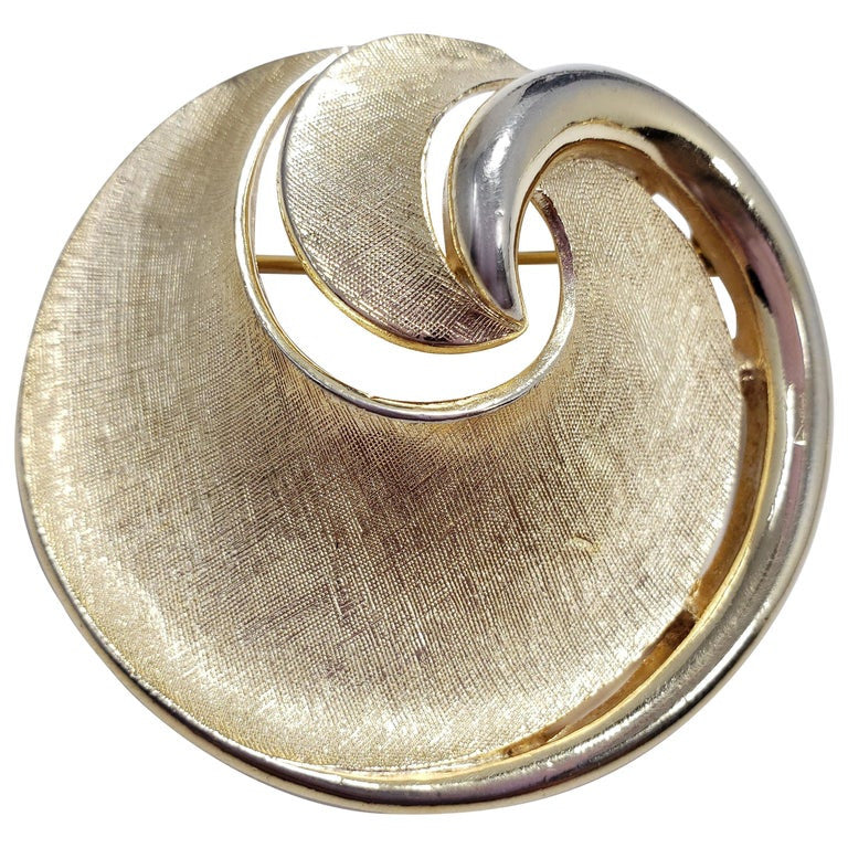 Trifari Cornw Textured Gold Motif Pin Brooch, Mid 1900s