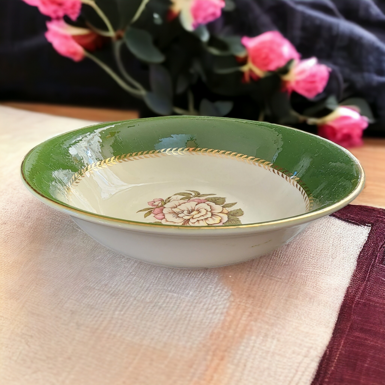 8" Stetson Duchess of Greencastle Round Vegetable Bowl