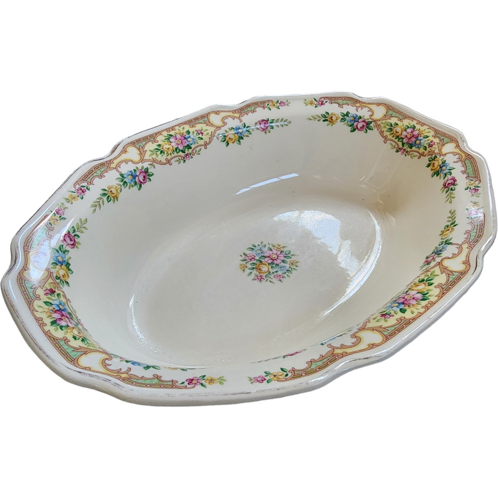 Mount Clemens Mildred 9" Oval Vegetable Bowl