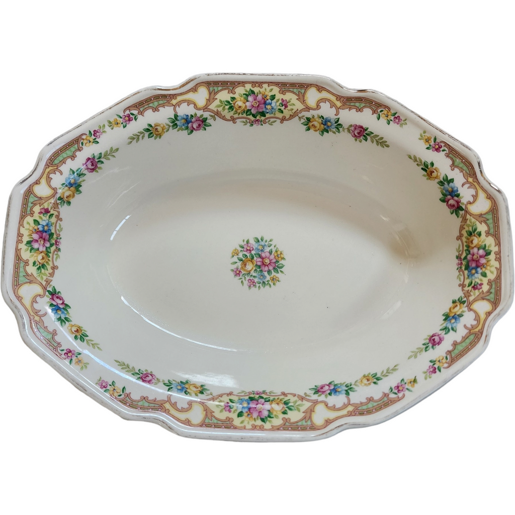 Mount Clemens Mildred 9" Oval Vegetable Bowl