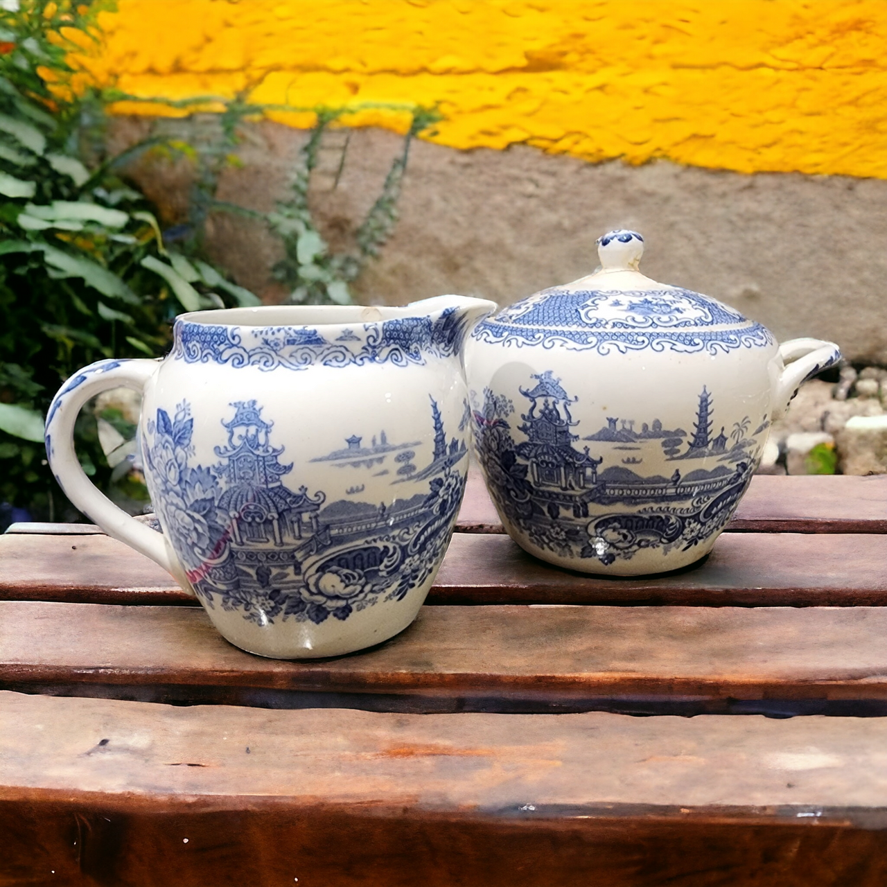 Allerton's Chinese Blue Sugar Bowl & Lid and Creamer Englang