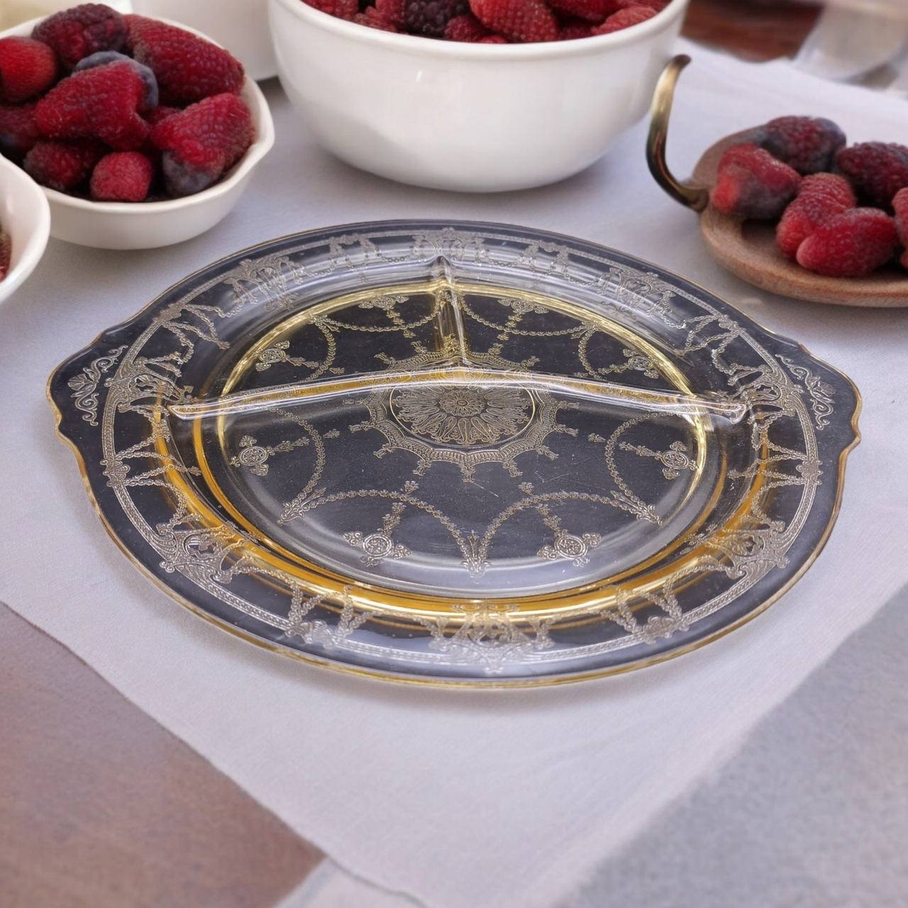 Anchor Hocking Cameo Yellow Utility Ware Pressed Glass Handled Grill Plate