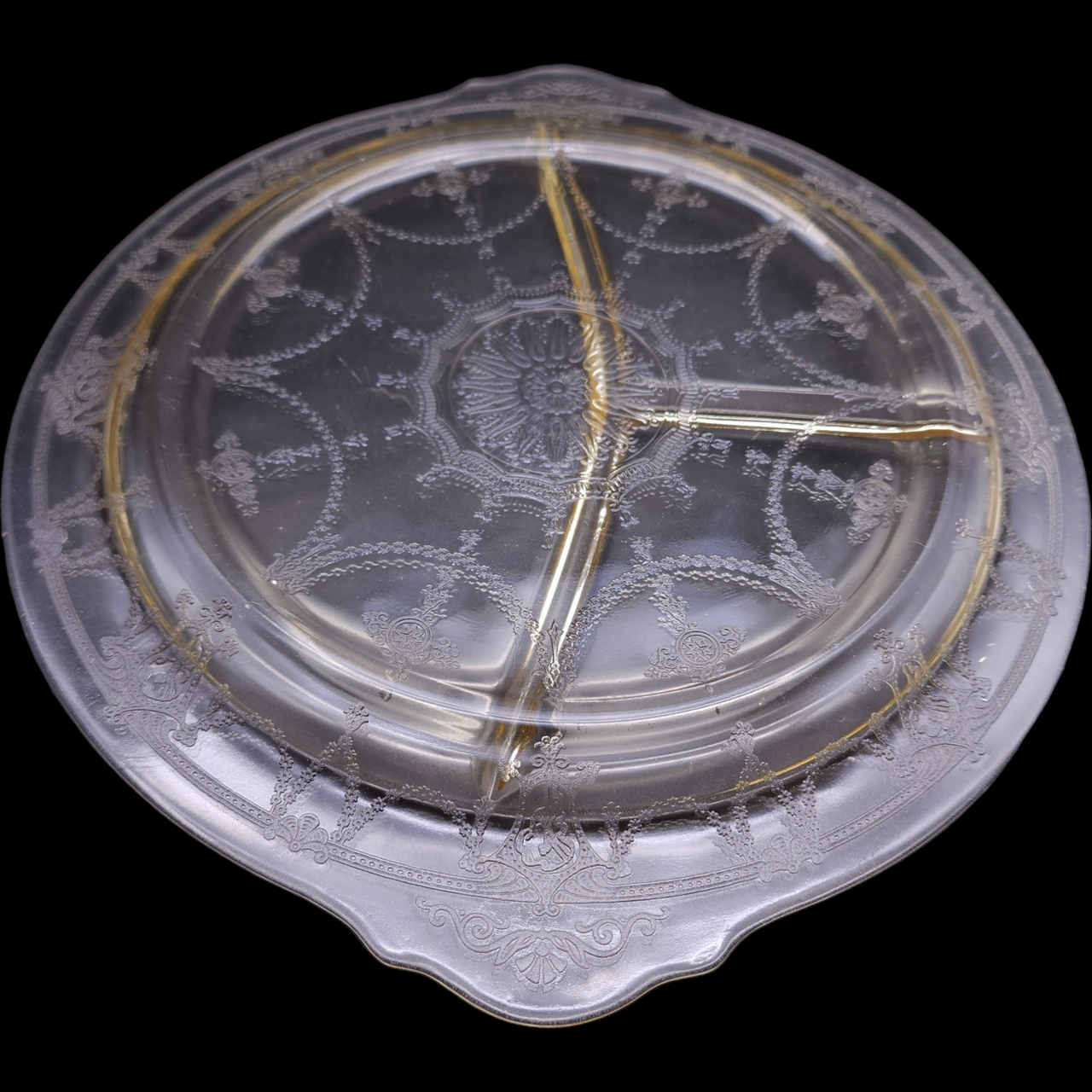 Anchor Hocking Cameo Yellow Utility Ware Pressed Glass Handled Grill Plate