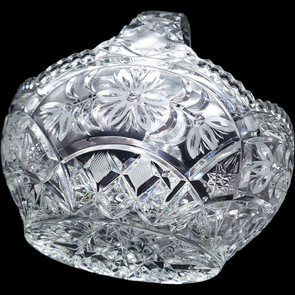 Anna Hutte Cut Crystal Glass Handle Basket 8"