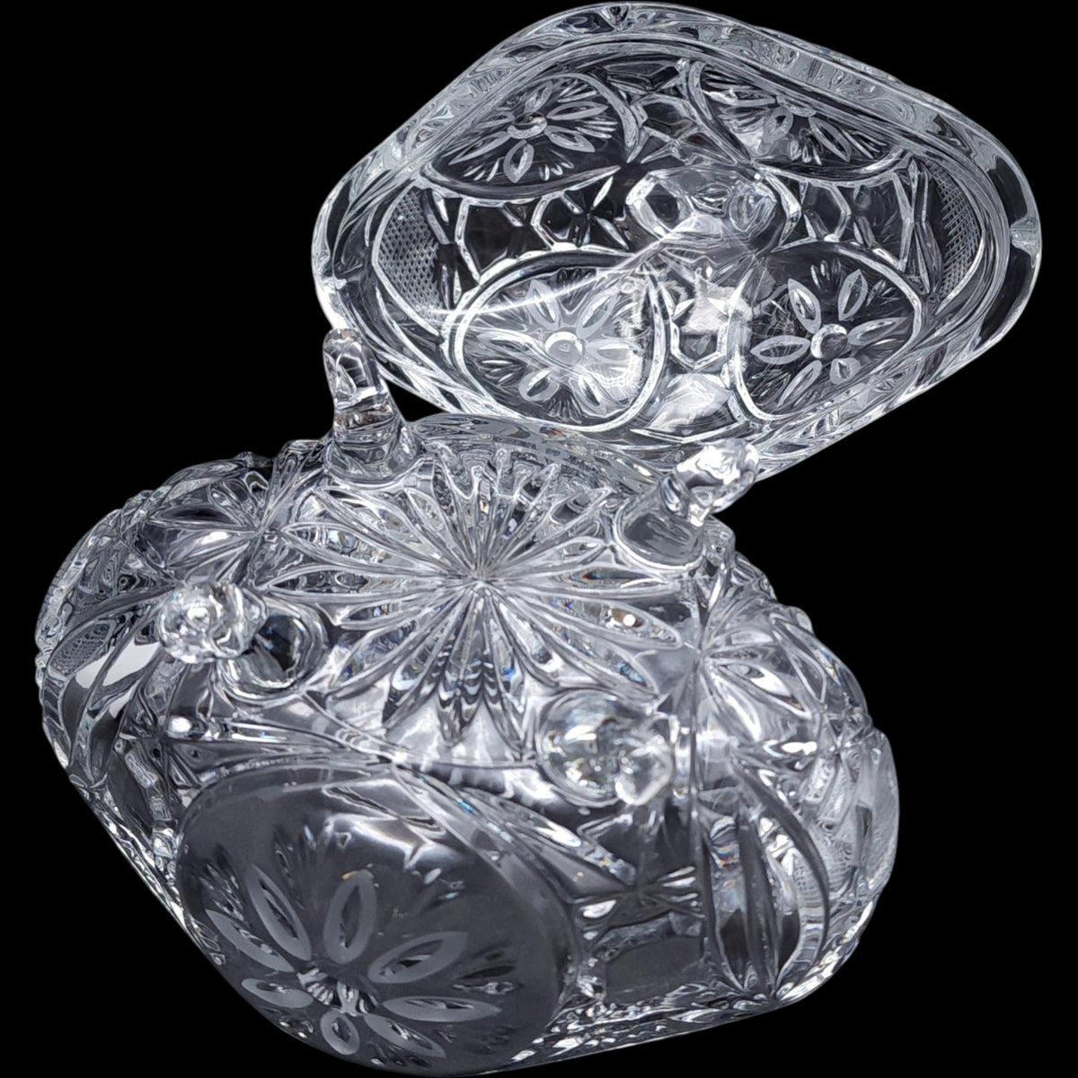 Anna Hutte Bleikristall 24% Lead Crystal 4-Footed Oval Covered Candy Dish