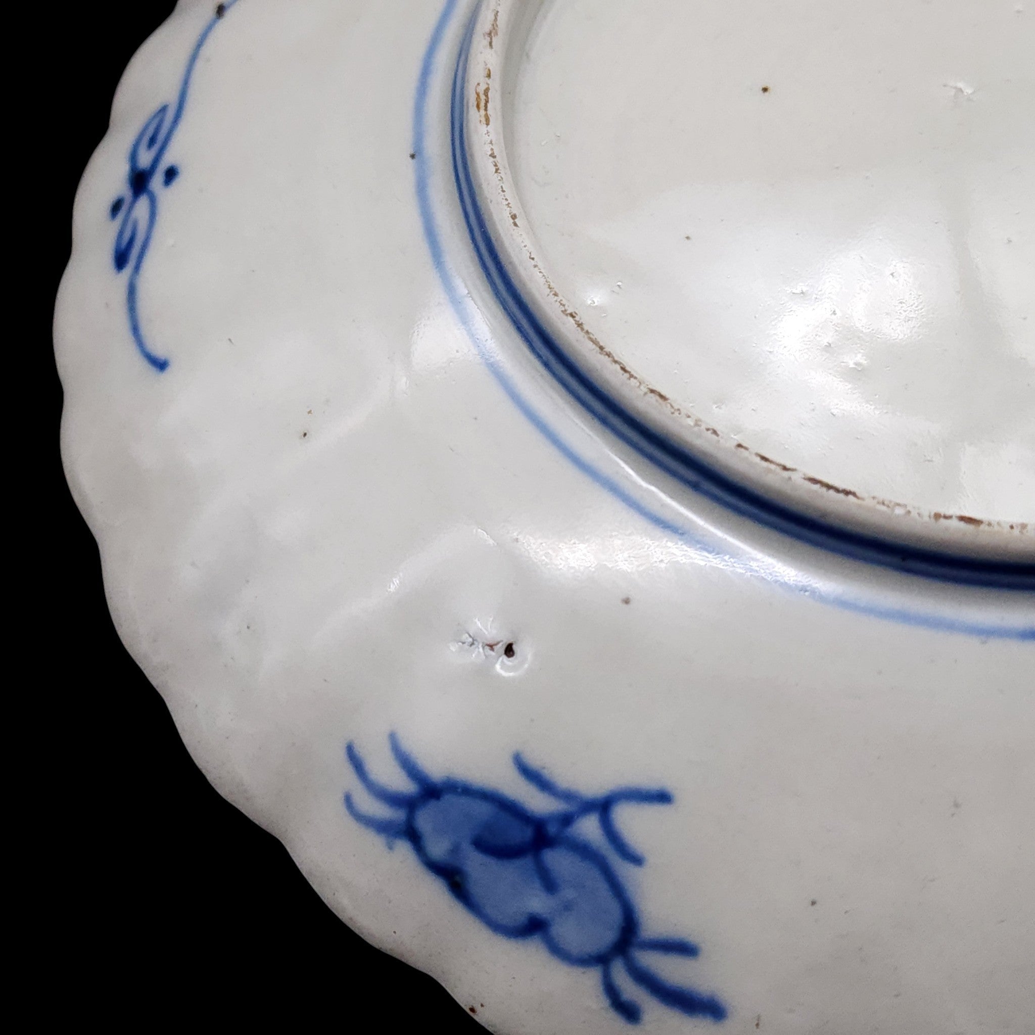 Antique Japanese Imari Hand-Painted Scalloped Porcelain Plate