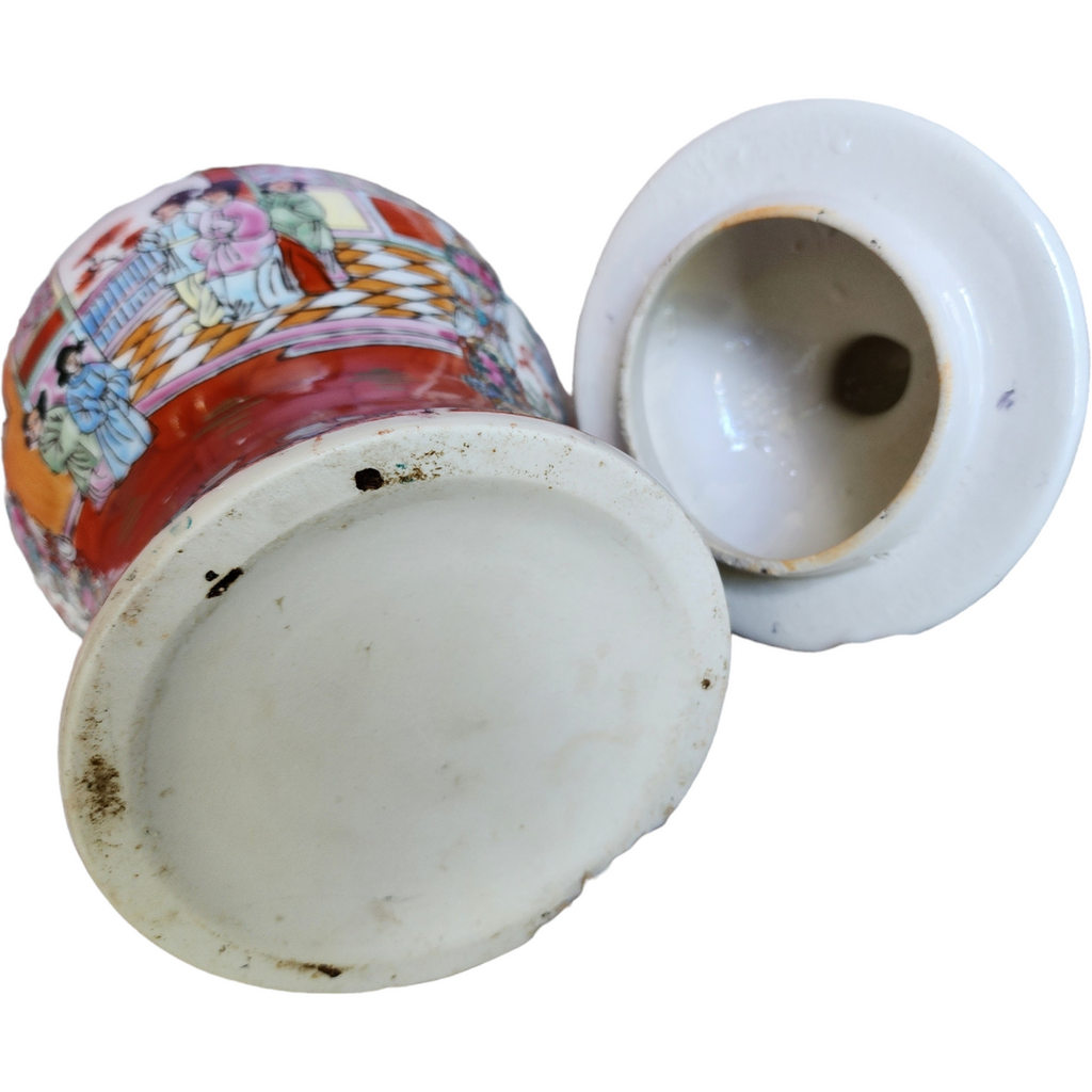 Antique Chinese Large Decorative Porcelain Jar with Lid