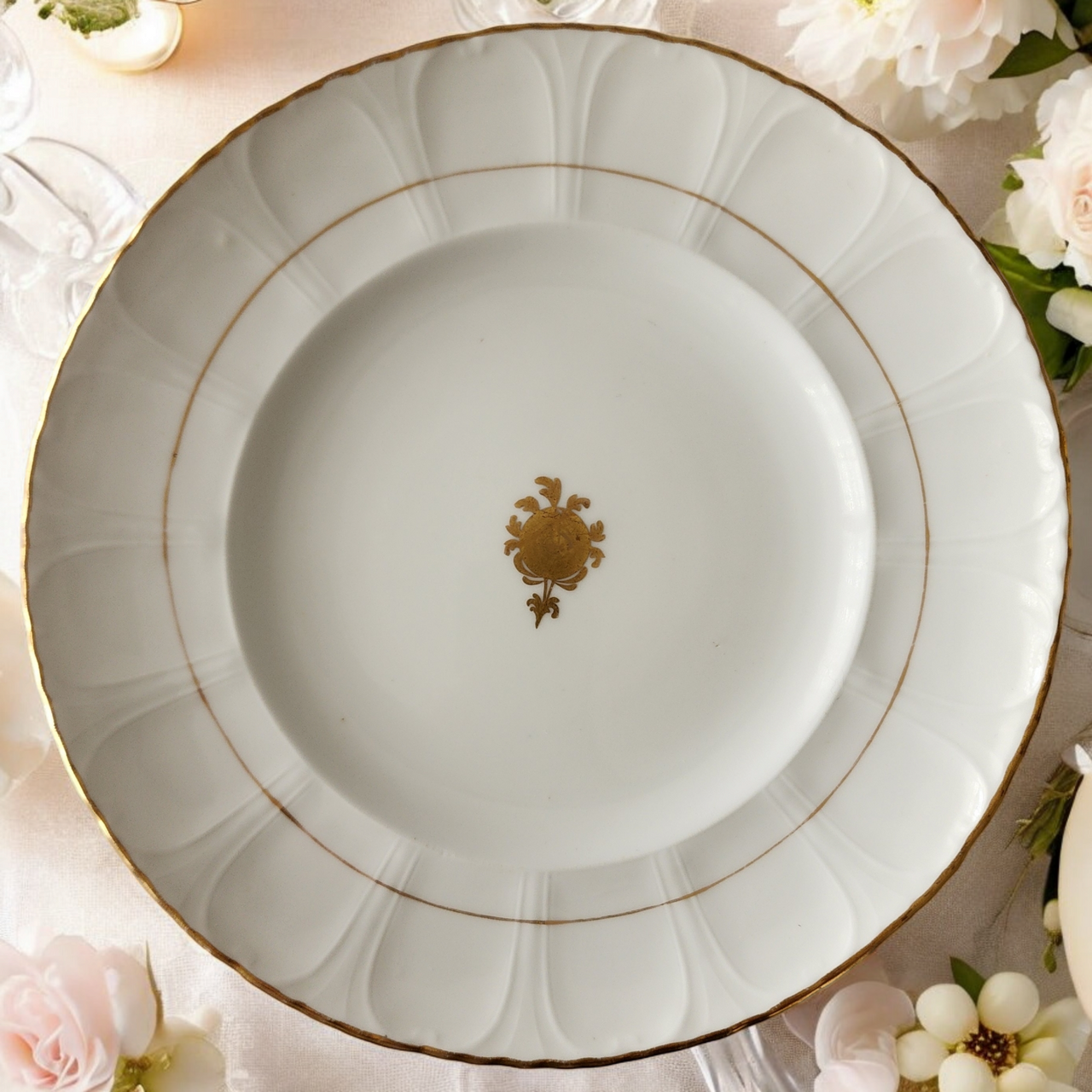 Antique Davenport Longport Staffordshire Plate White Ironstone with Gold Medallion & Gilt Rim c.1870s Victorian Porcelain